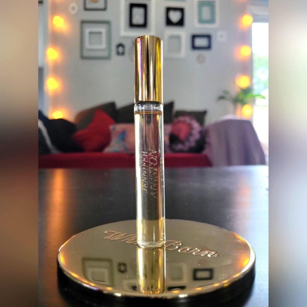 Jennifer Aniston Luxe